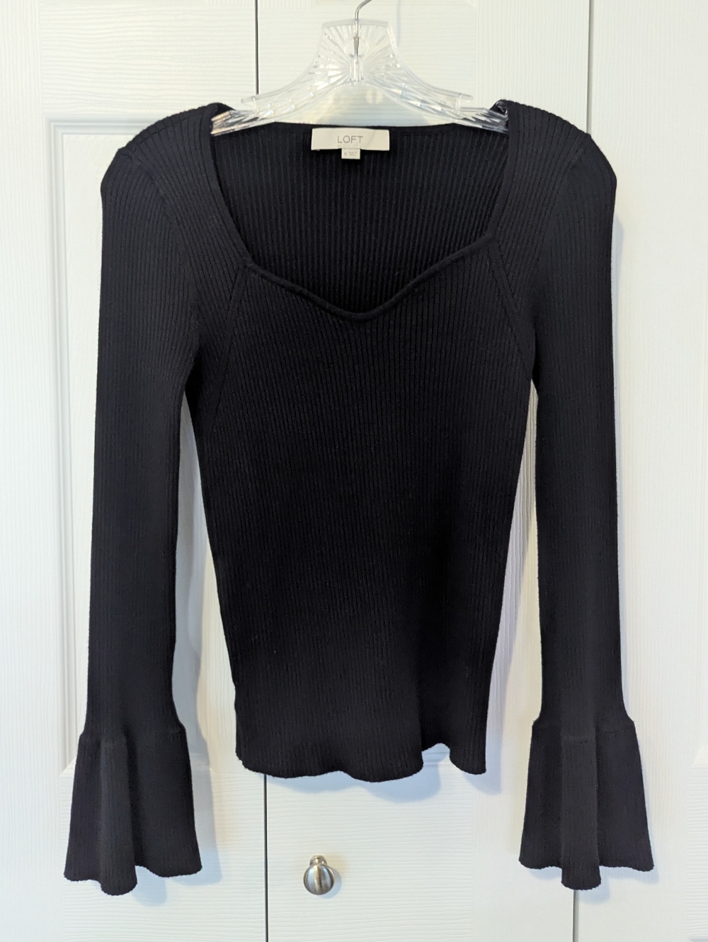 NWOT Loft Sweetheart Neck Sweater with Bell Sleeves Size Medium Black